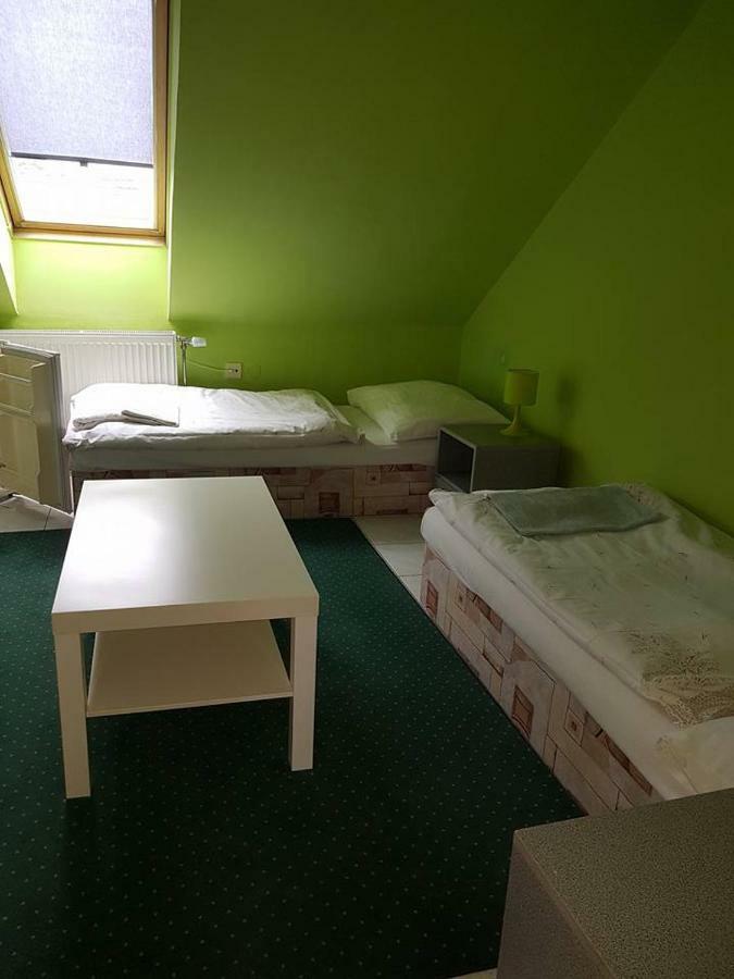 Penzion Kormos Sturovo Luaran gambar